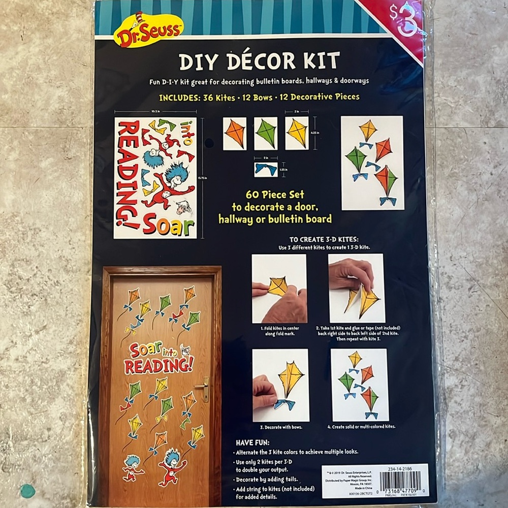 DIY Décor Kit Dr. Seuss Soar Into Reading 3D Kites